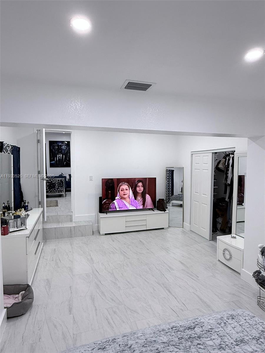 J L WADDY SUB - Residential