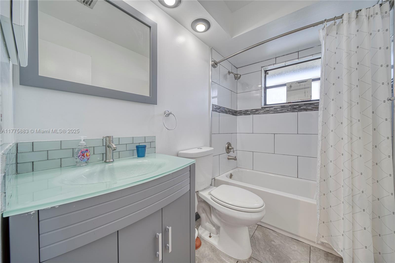 ARBORGATE PATIO HOMES - Residential Lease