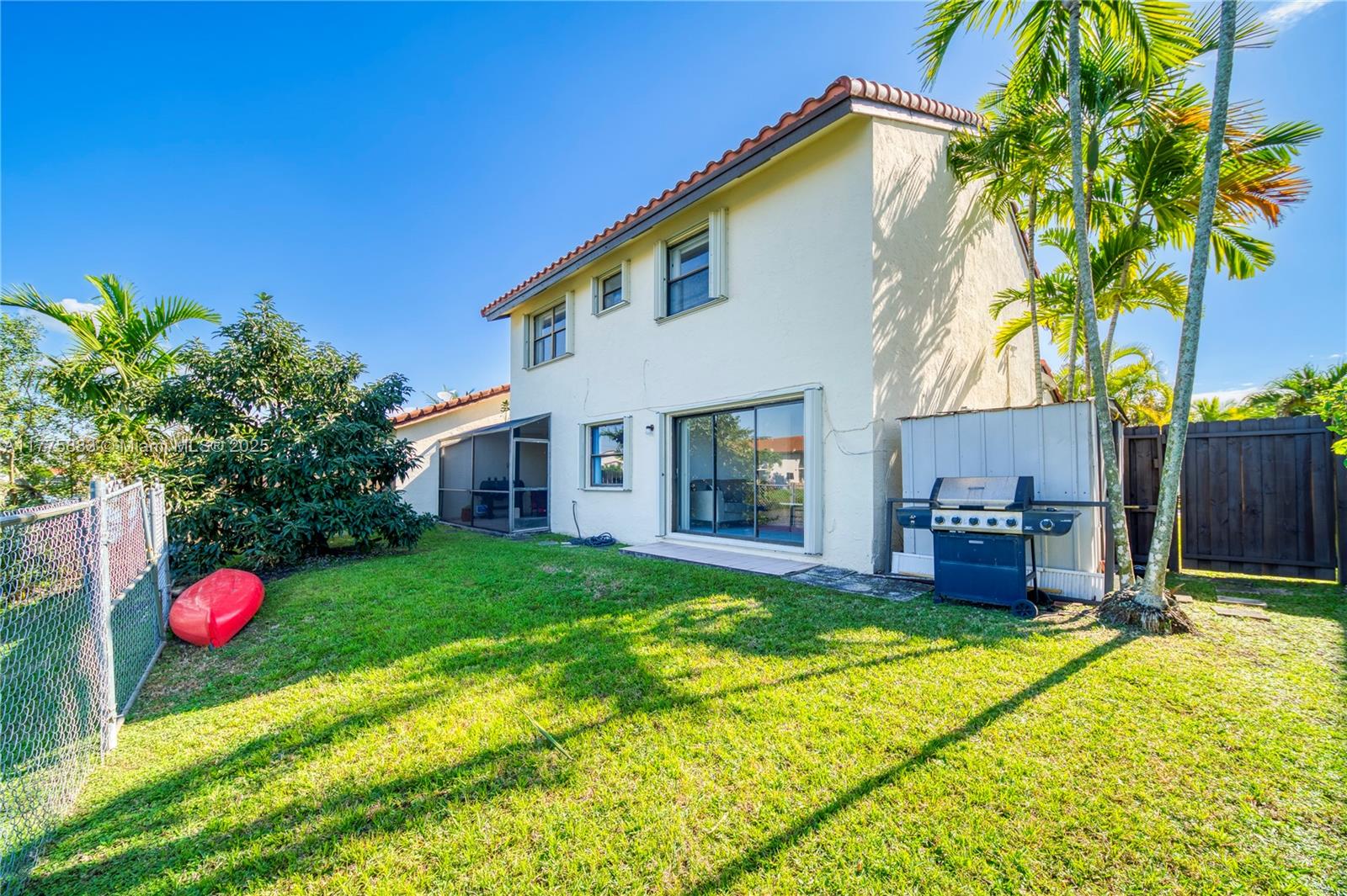 ARBORGATE PATIO HOMES - Residential Lease