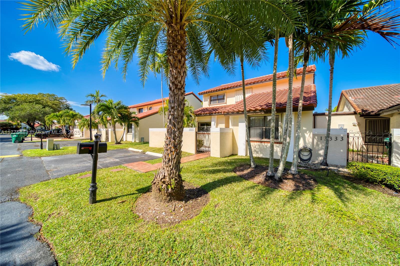 ARBORGATE PATIO HOMES - Residential Lease