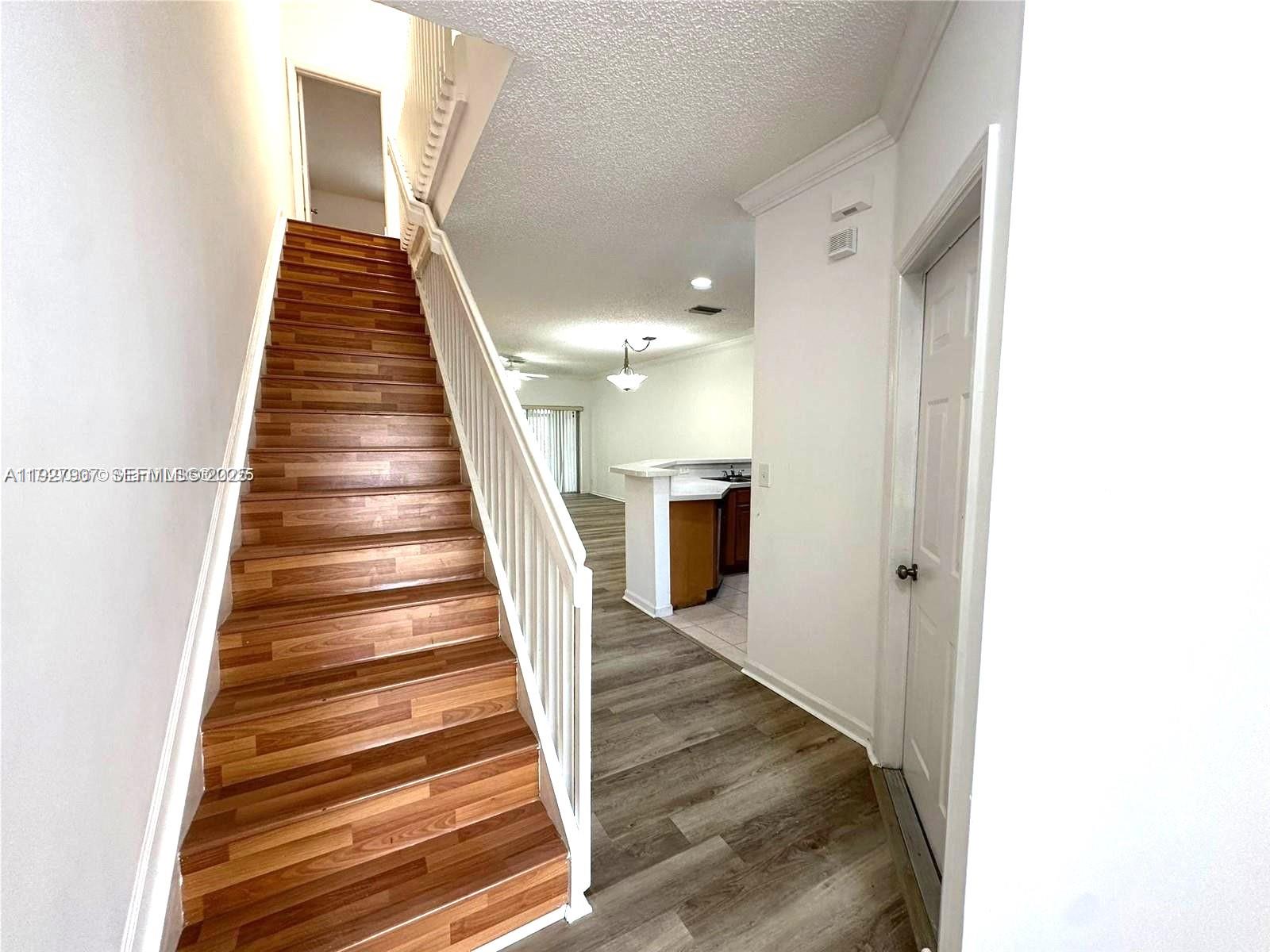 PALMBROOKE TOWNHOMES - Residential Lease