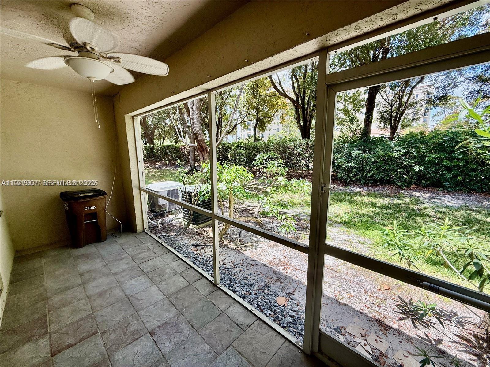 PALMBROOKE TOWNHOMES - Residential Lease