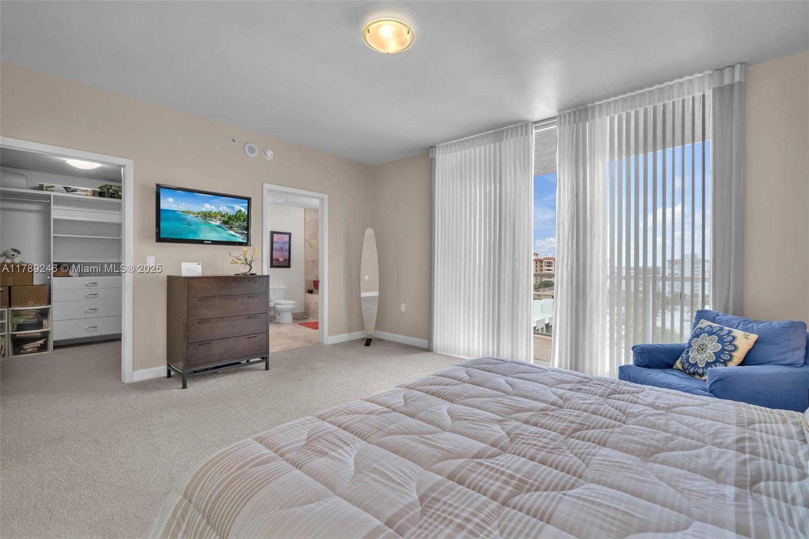 LUNA OCEAN RESIDENCES CON - Residential