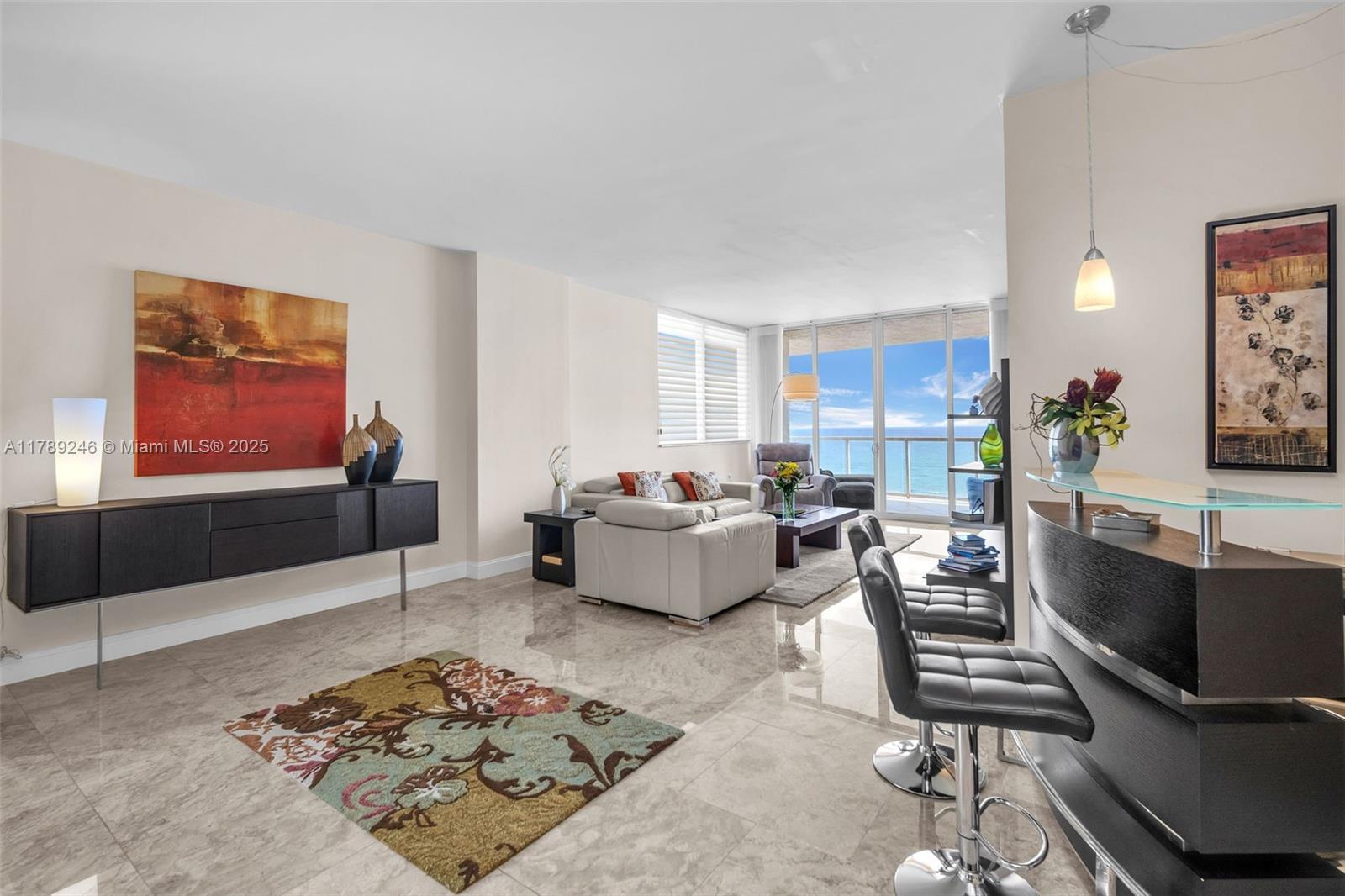 LUNA OCEAN RESIDENCES CON - Residential