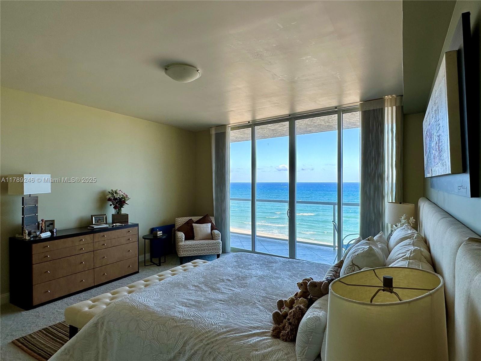 LUNA OCEAN RESIDENCES CON - Residential