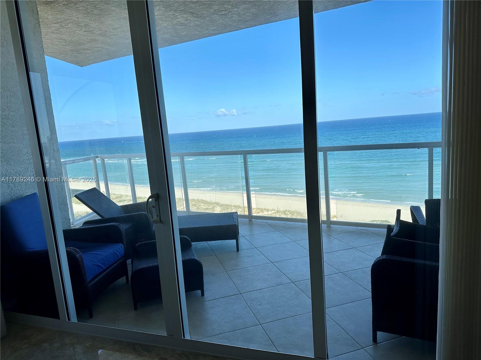 LUNA OCEAN RESIDENCES CON - Residential