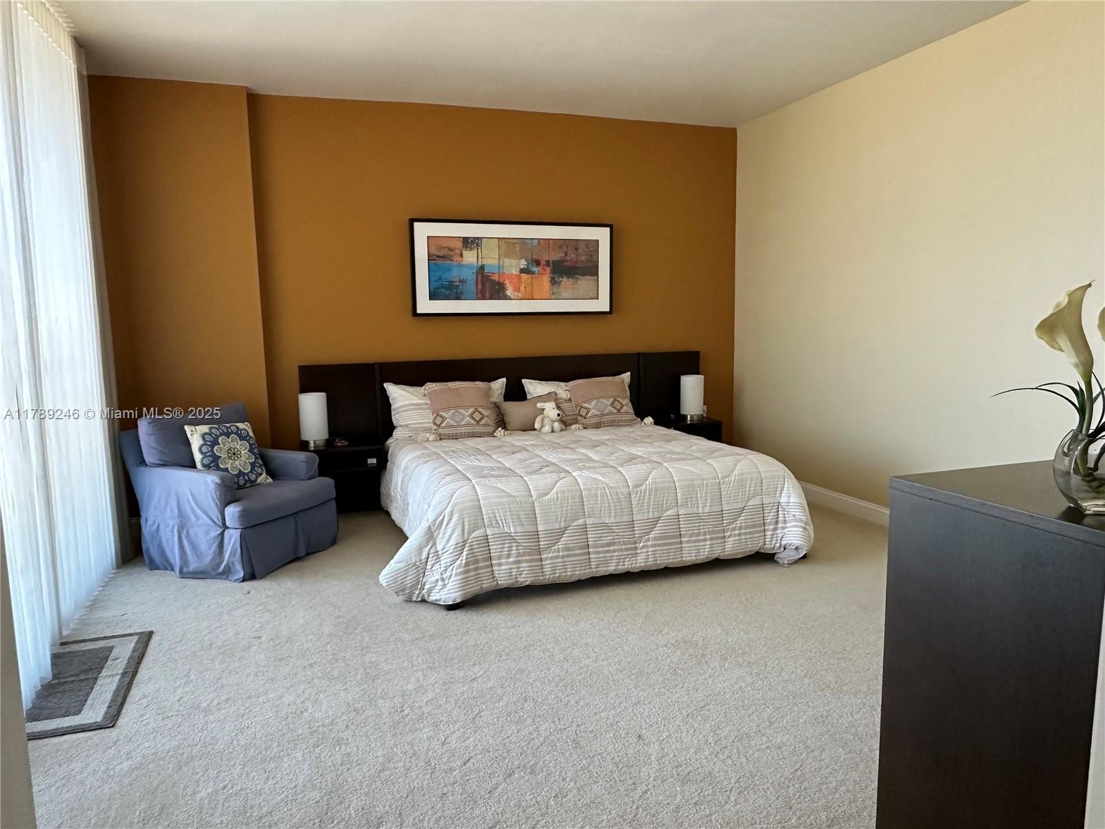 LUNA OCEAN RESIDENCES CON - Residential