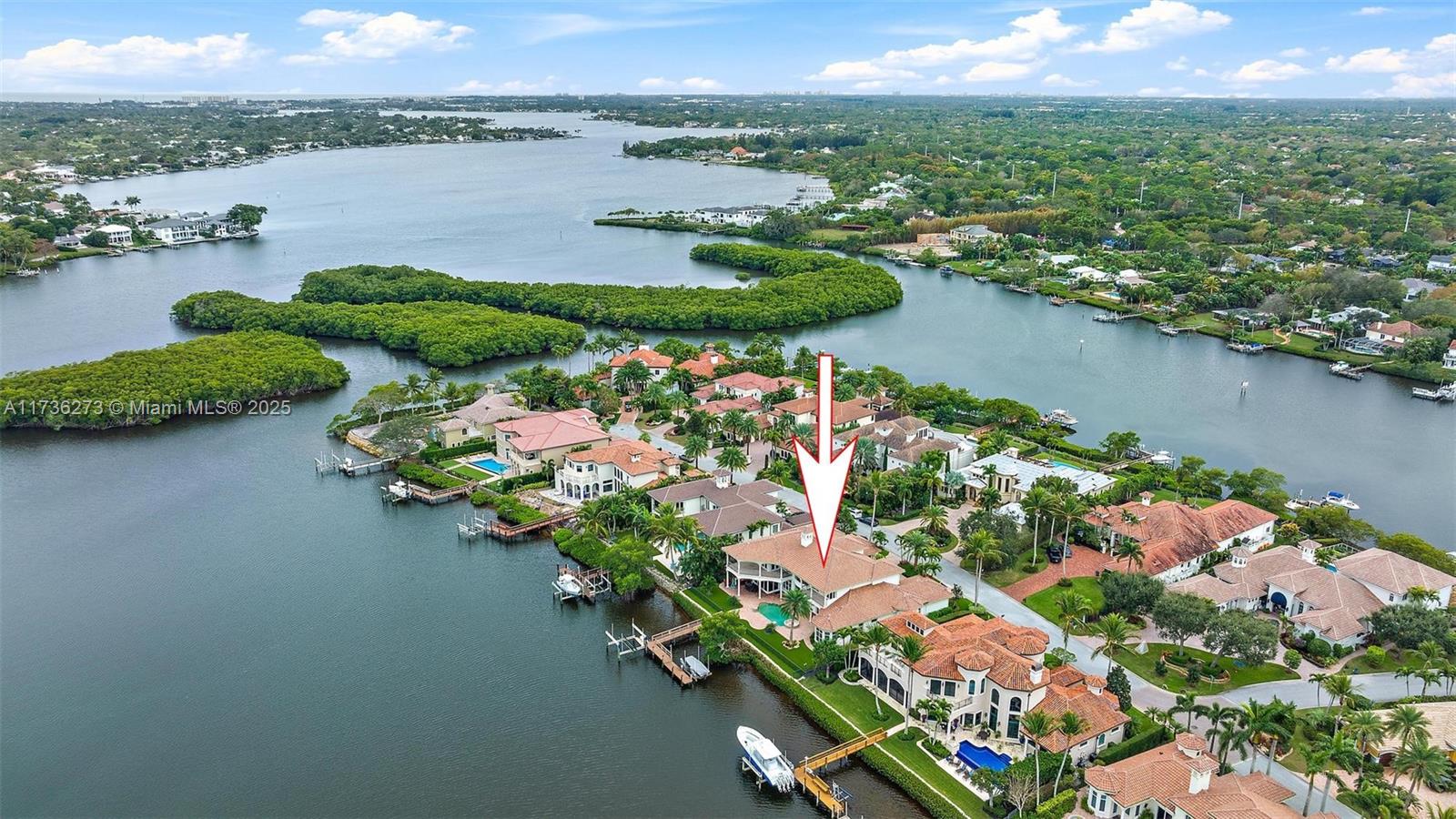 19081 SE Reach Island Ln