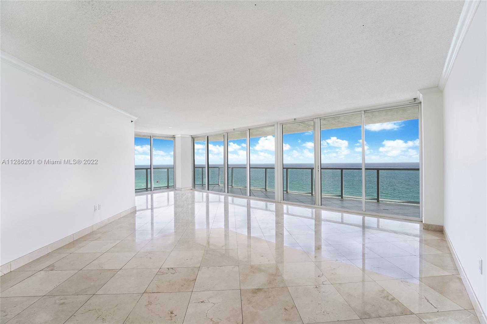 ST TROPEZ OCEAN CONDO - Residential