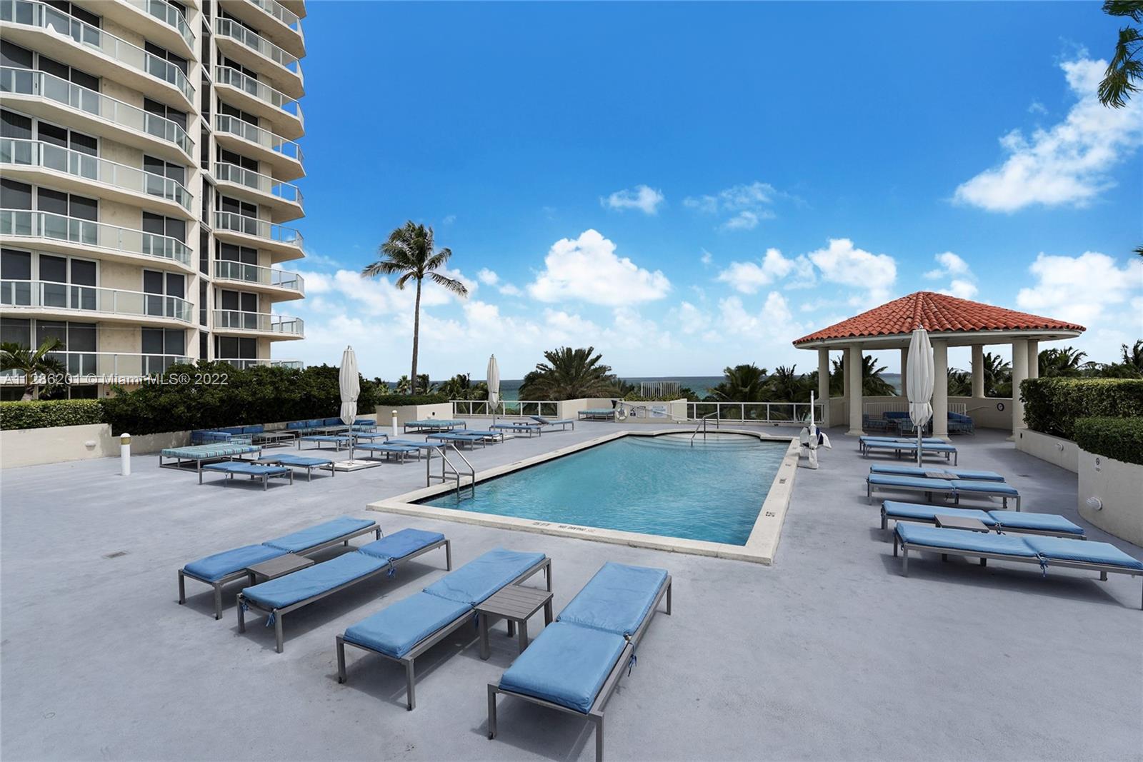 ST TROPEZ OCEAN CONDO - Residential