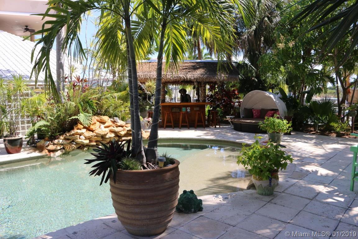 Cahill Pines & Palms - Residential