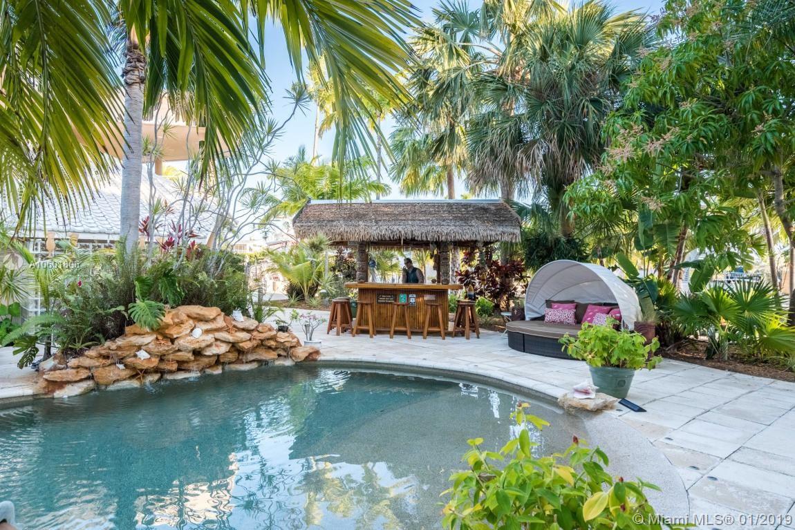 Cahill Pines & Palms - Residential