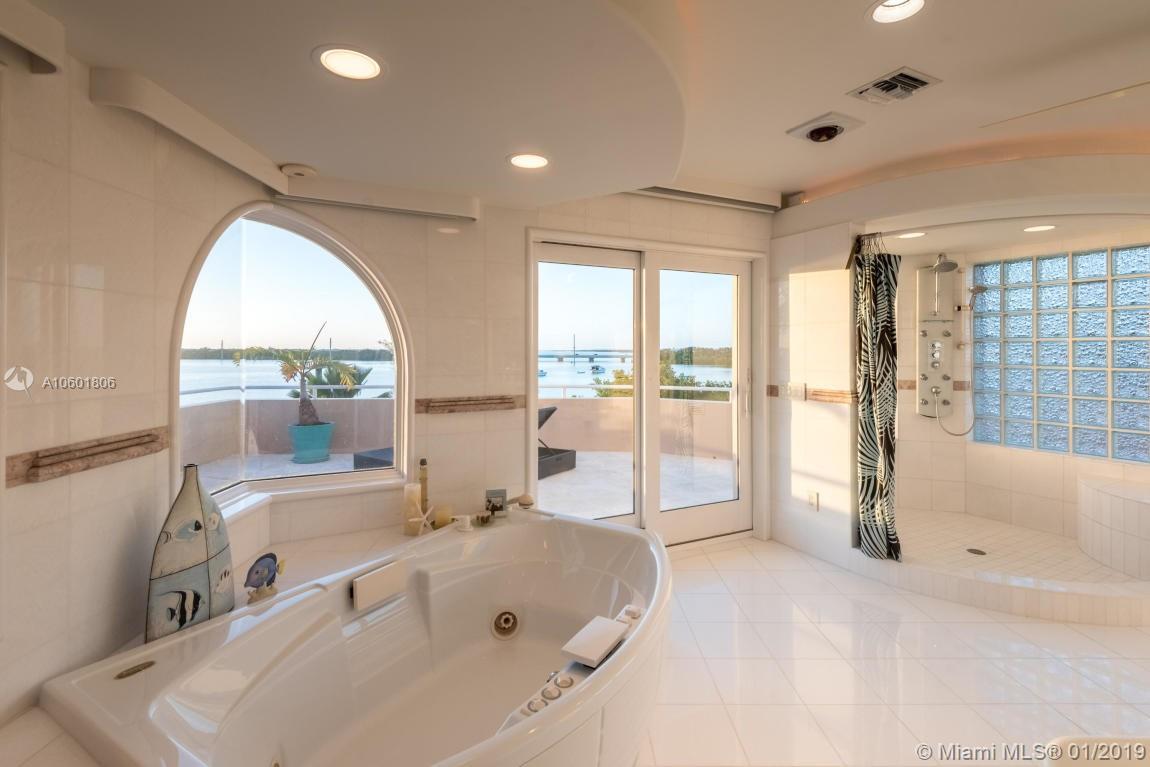 Cahill Pines & Palms - Residential