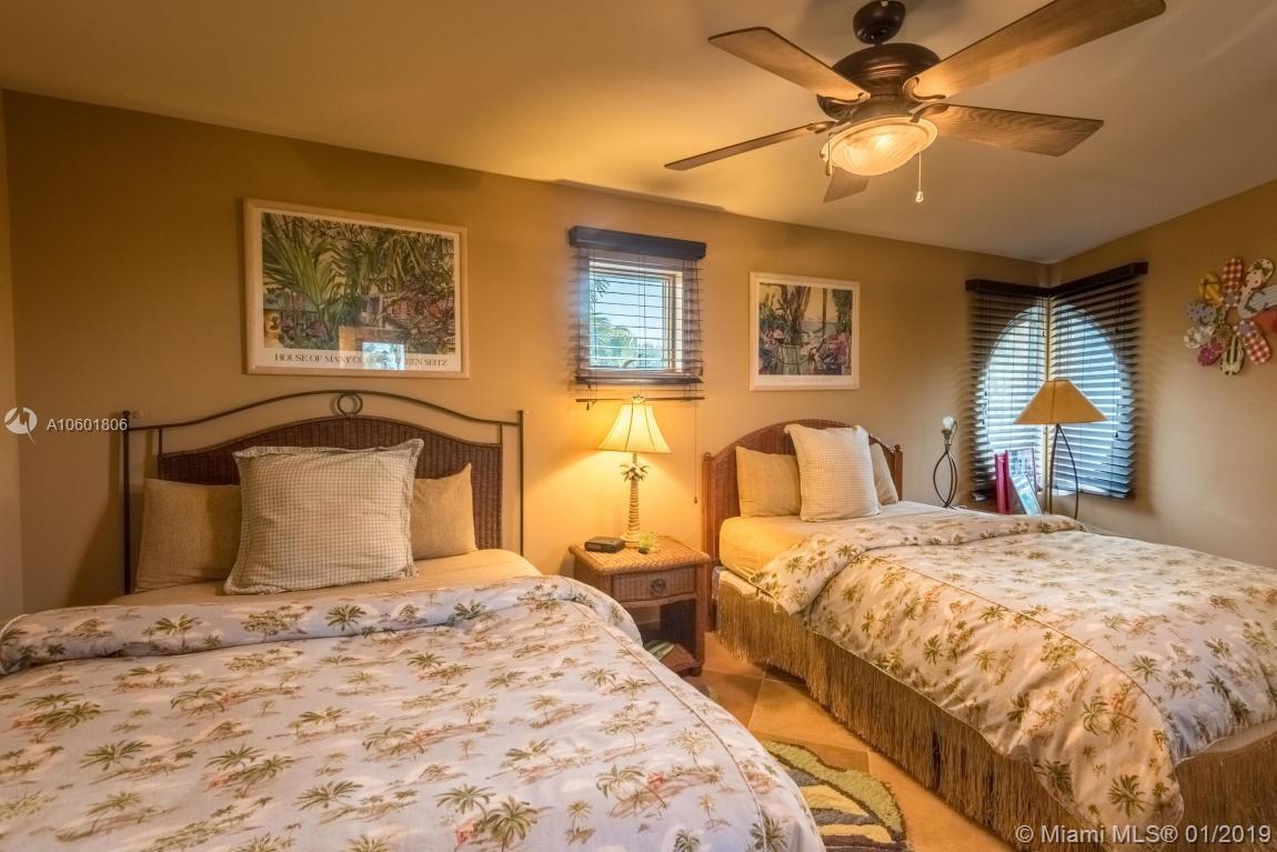 Cahill Pines & Palms - Residential