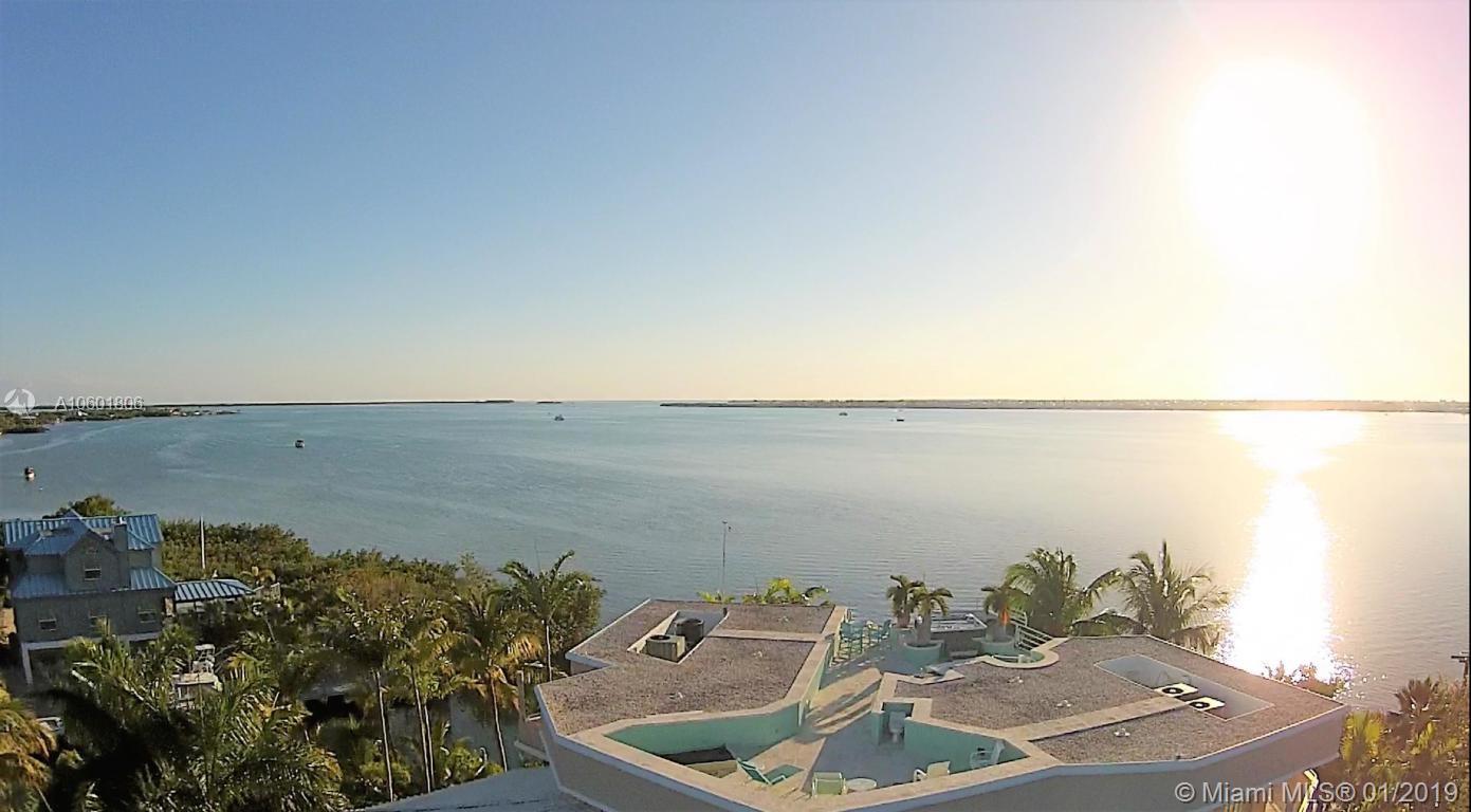 Cahill Pines & Palms - Residential