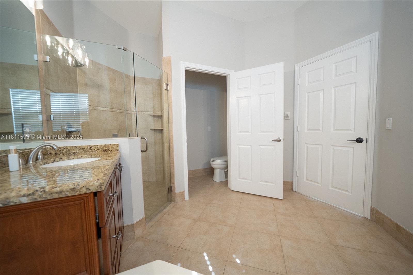SAPPHIRE POINTE - DIAMOND - Residential