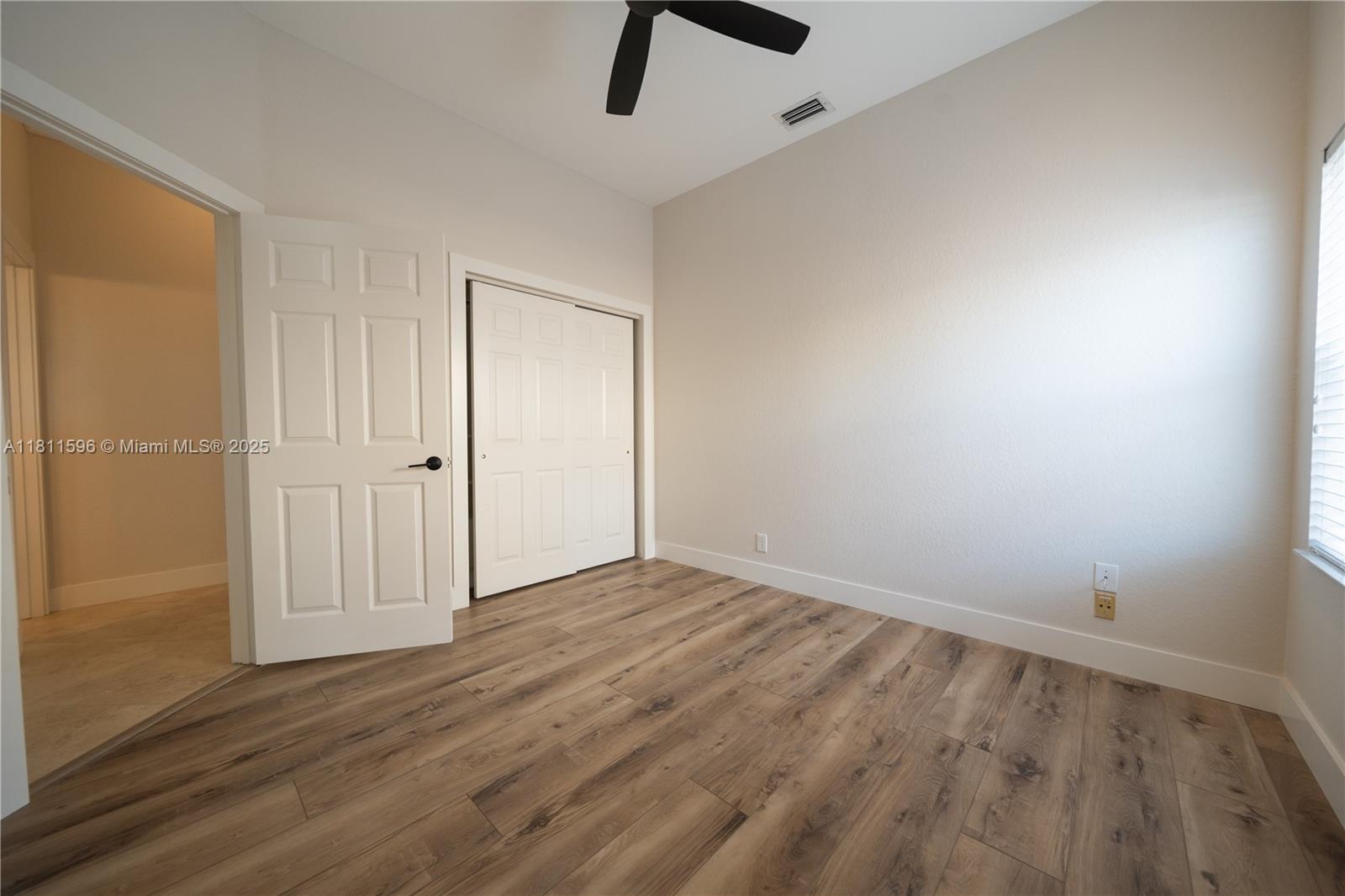 SAPPHIRE POINTE - DIAMOND - Residential