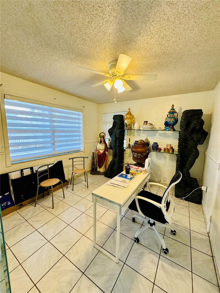 SUN-TAN VILLAGE SEC 2 - Residential