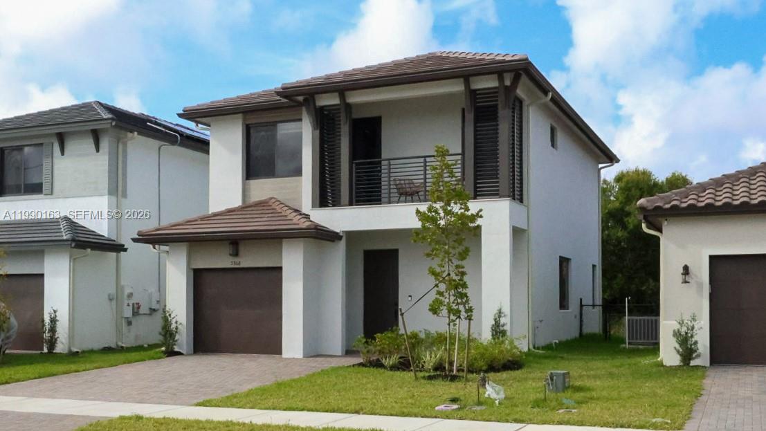 631984 - SILVERWOOD AT AVE - Residential