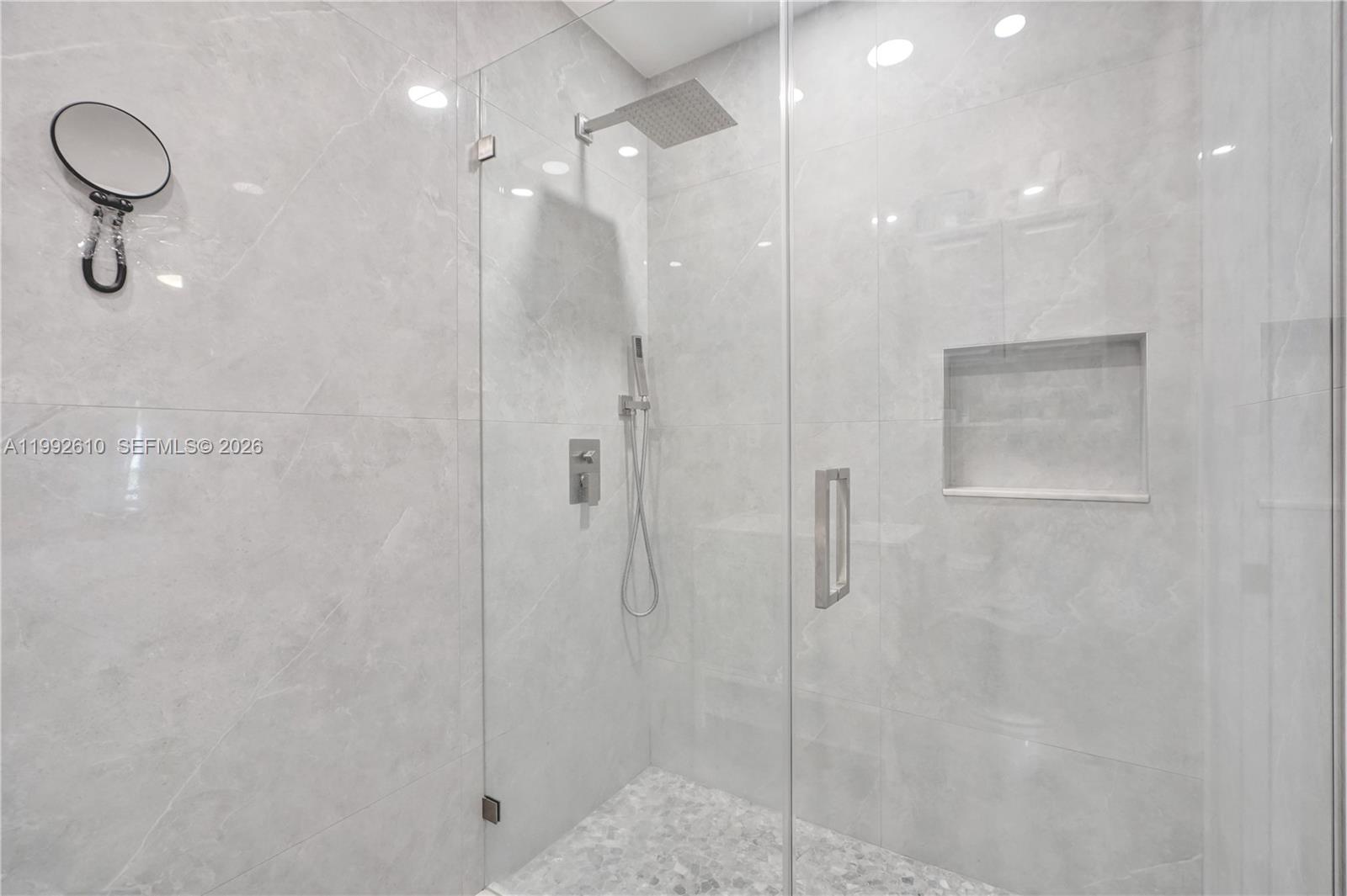 WOODLAKE ISLES - Residential