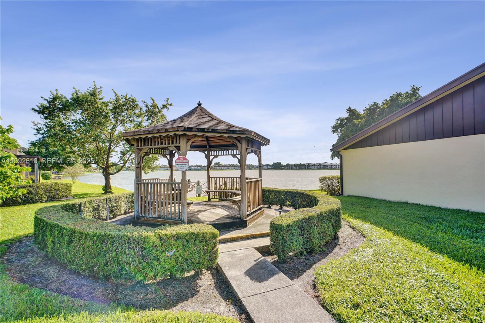 WOODLAKE ISLES - Residential