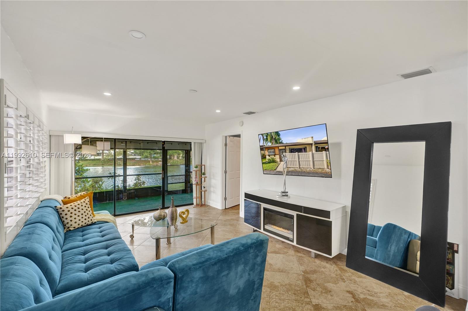 WOODLAKE ISLES - Residential