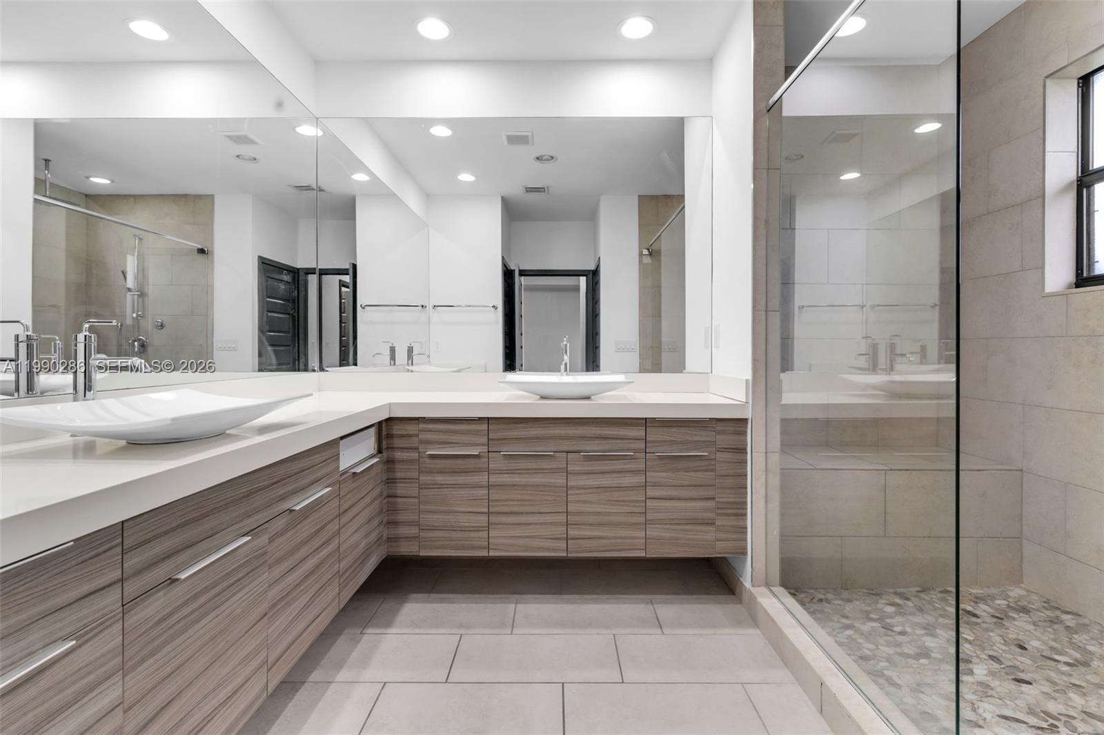 CRESTVIEW WEST - Residential