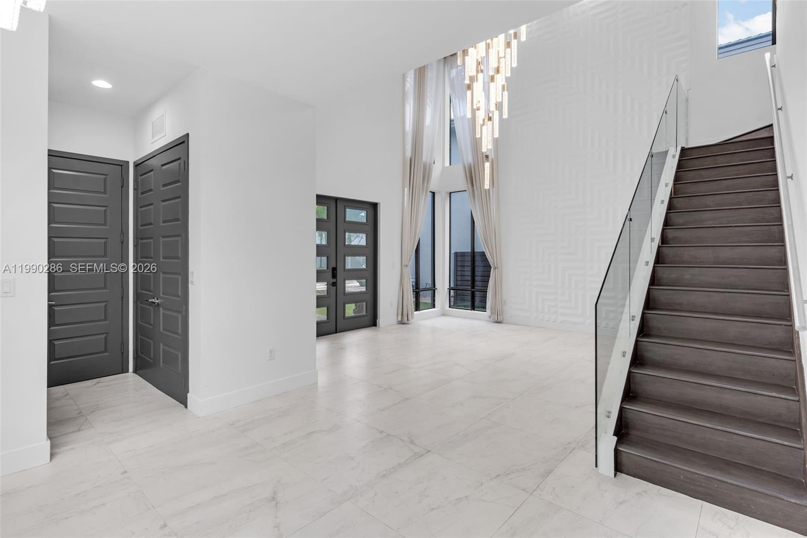 CRESTVIEW WEST - Residential