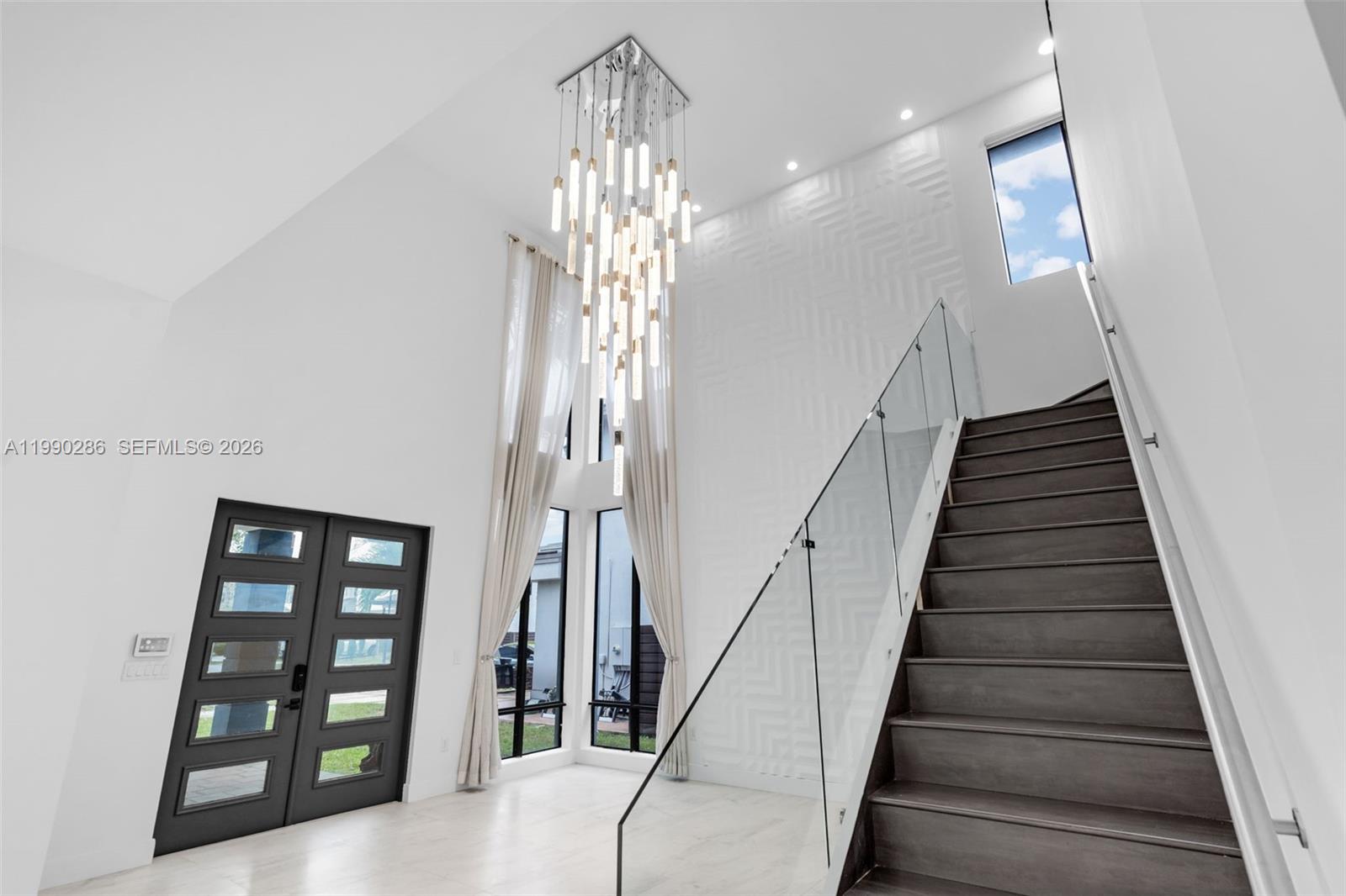 CRESTVIEW WEST - Residential