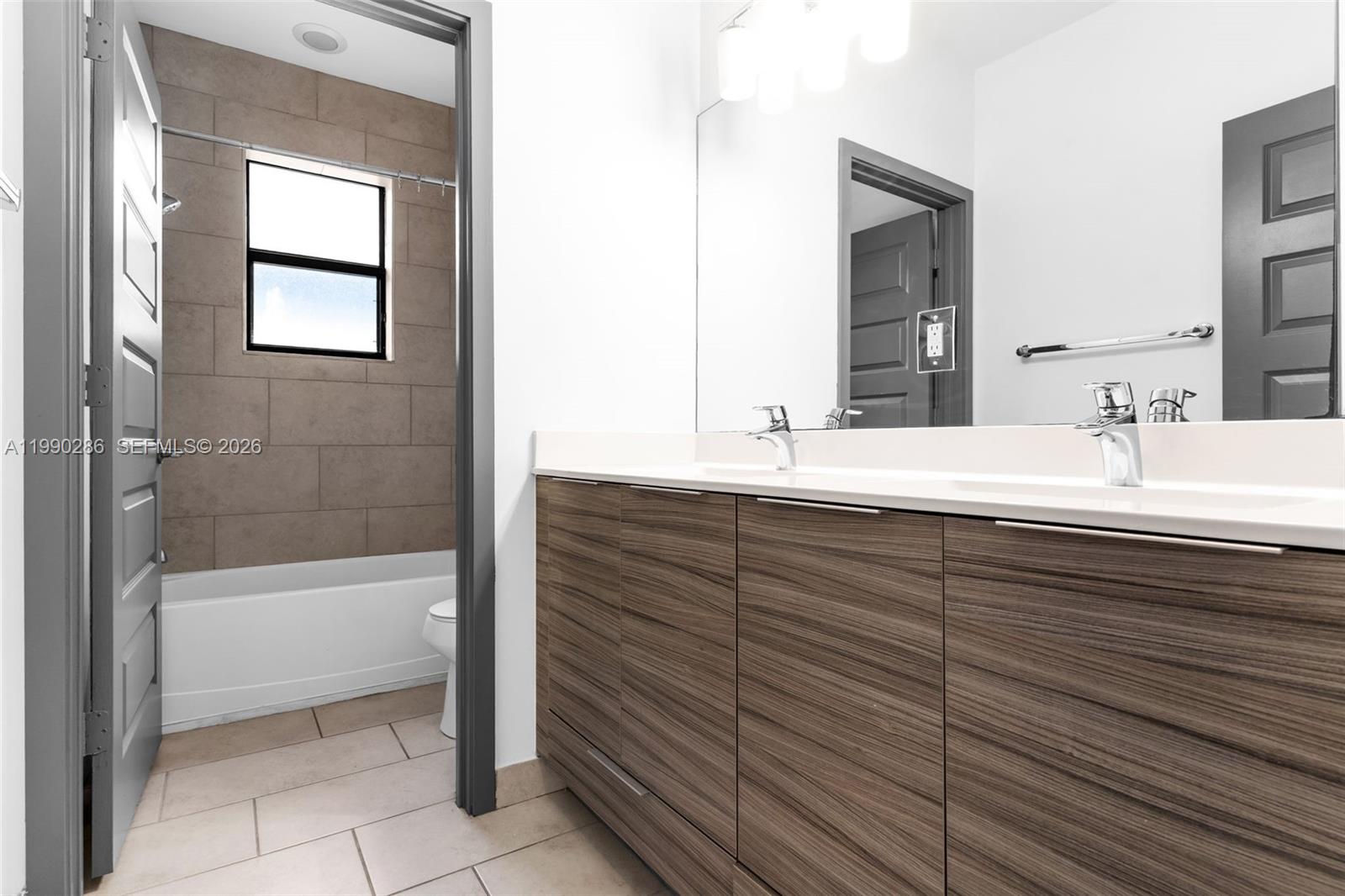 CRESTVIEW WEST - Residential