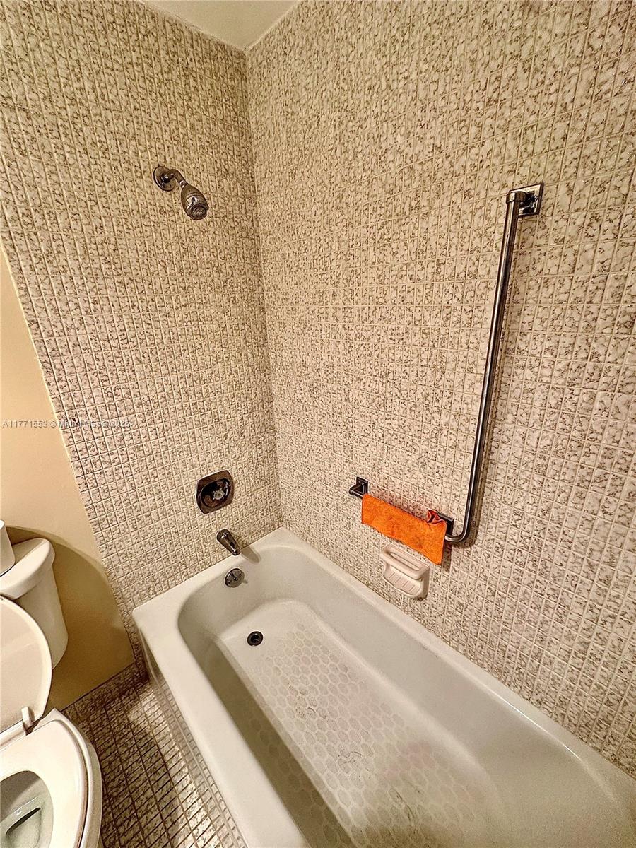 HILLCREST EAST NO 23 COND - Residential