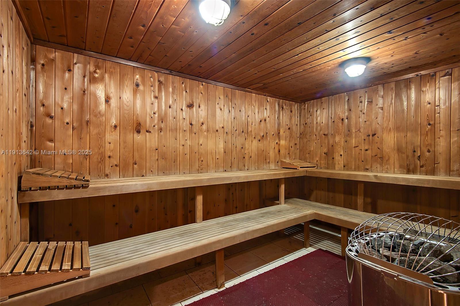 ARLEN HOUSE EAST CONDO - Residential