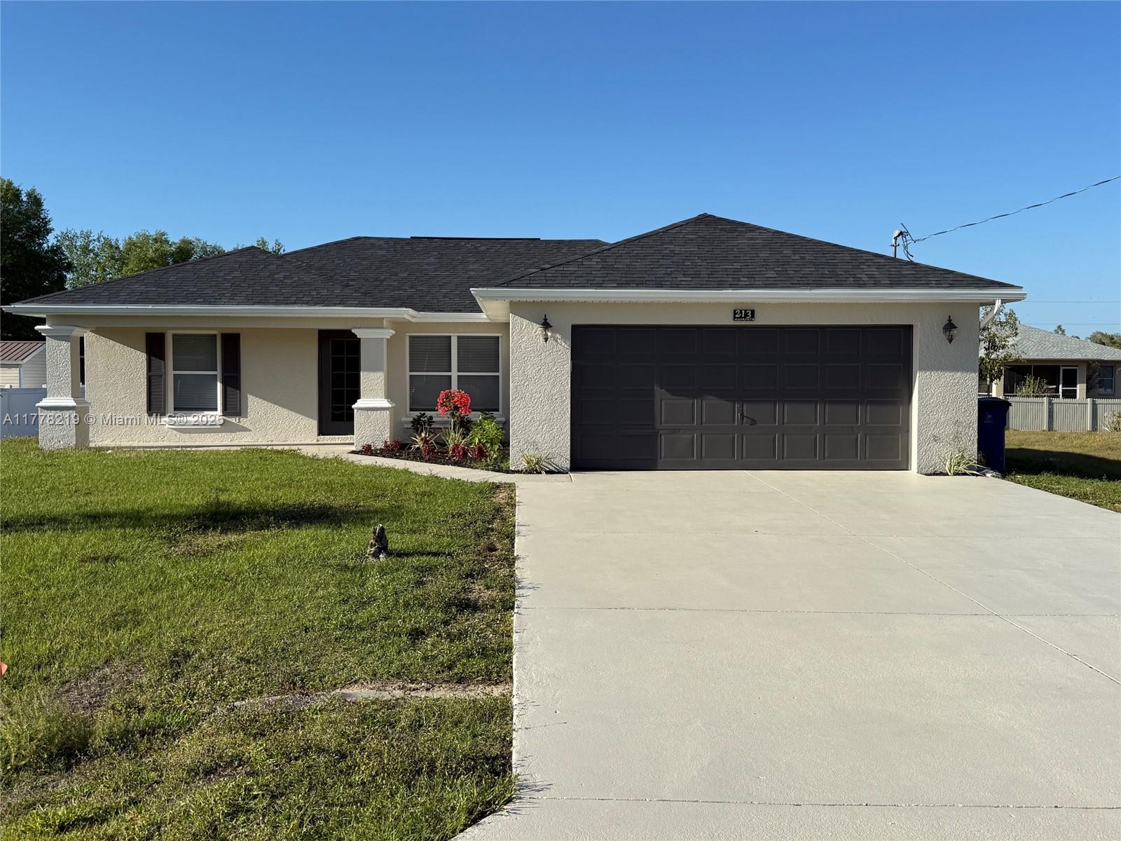 Property for Sale at 213 Manasota St, Fort Myers, Lee County, Florida - Bedrooms: 3 
Bathrooms: 2  - $349,900