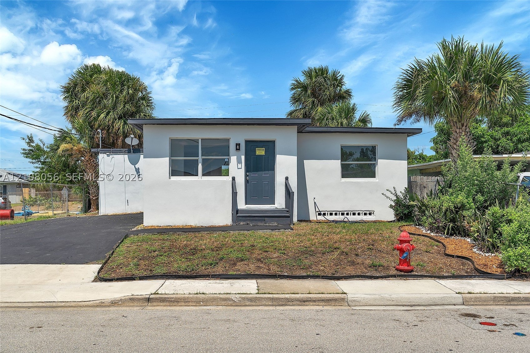 1444 W 28th St