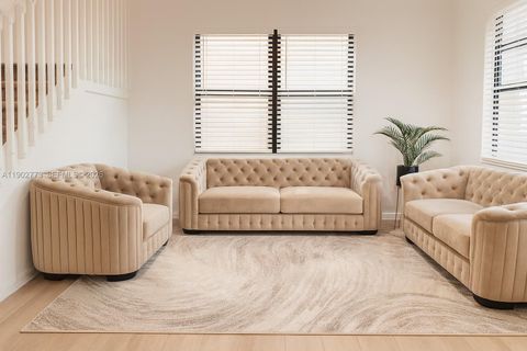 19316 NE 8th Ct Miami FL 33179