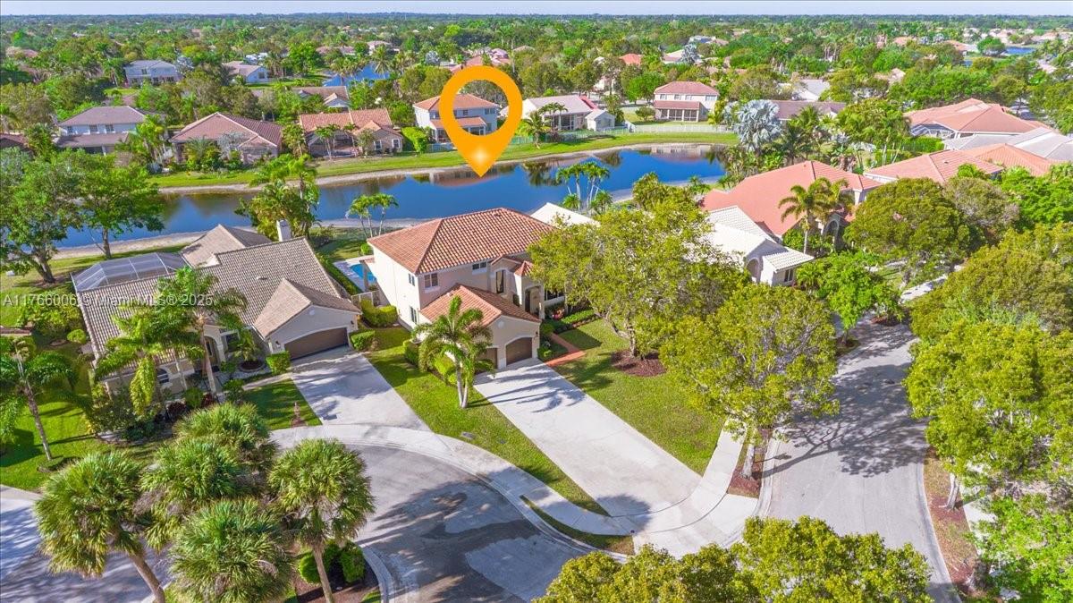 732 Verona Lake Dr