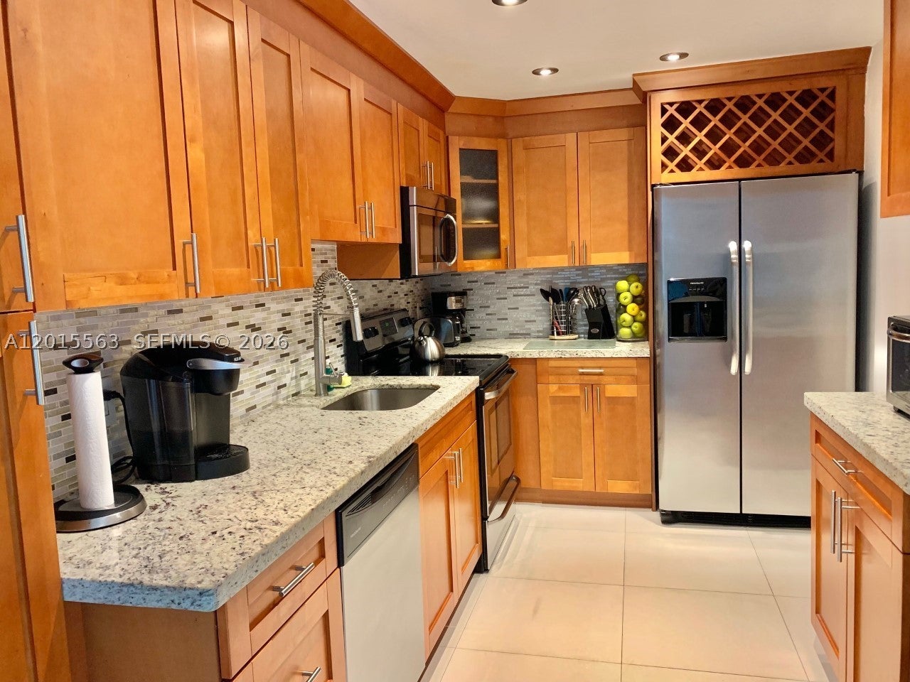 3901 S Ocean Dr 10Z