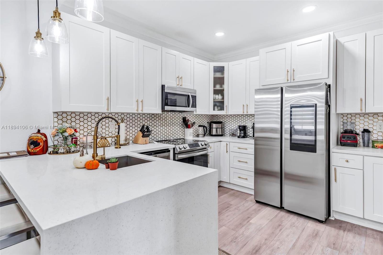 COURTYARDS THREE CONDO - Residential Lease