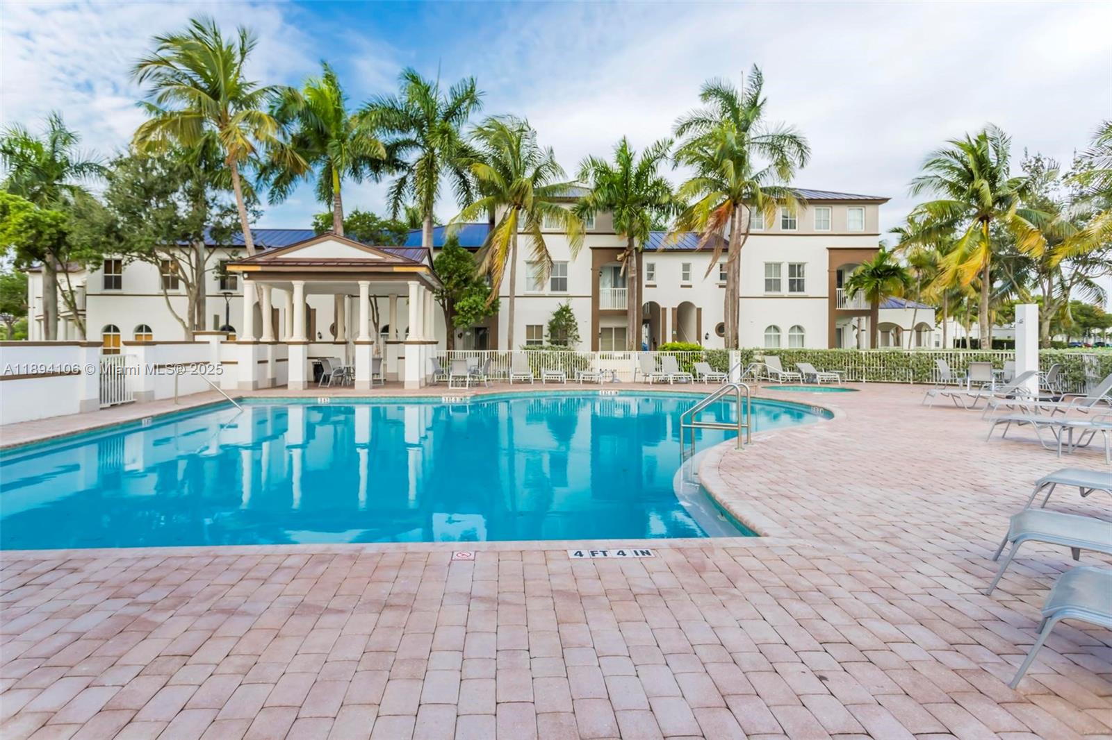 COURTYARDS THREE CONDO - Residential Lease