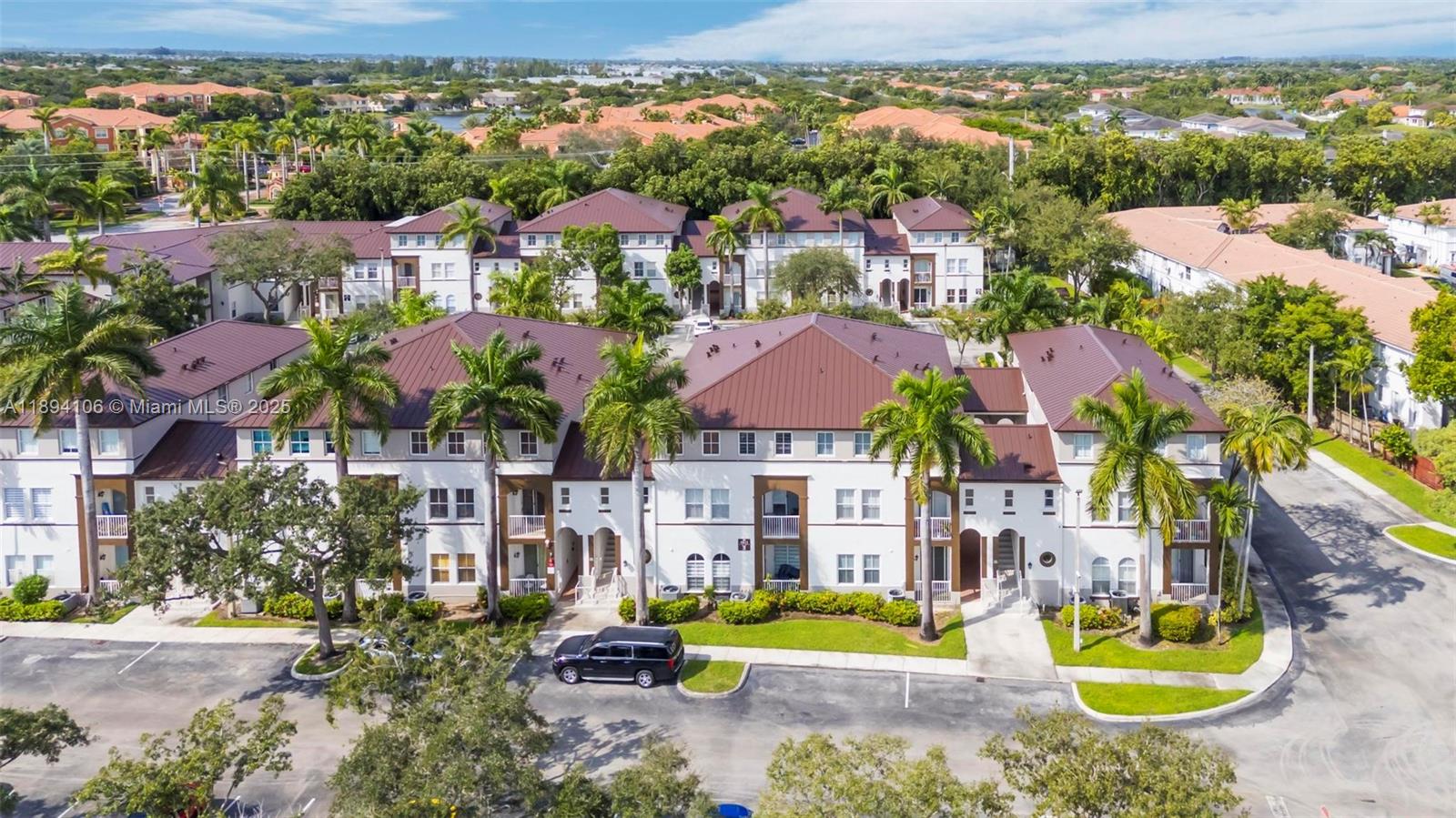 COURTYARDS THREE CONDO - Residential Lease