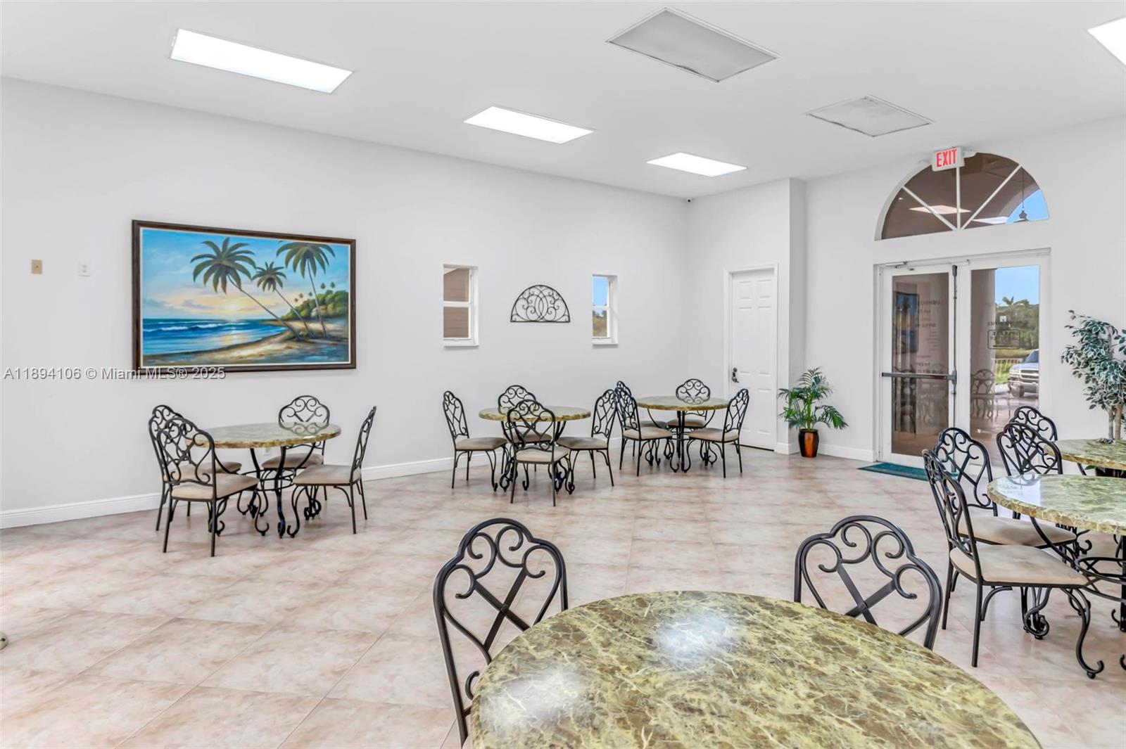 COURTYARDS THREE CONDO - Residential Lease