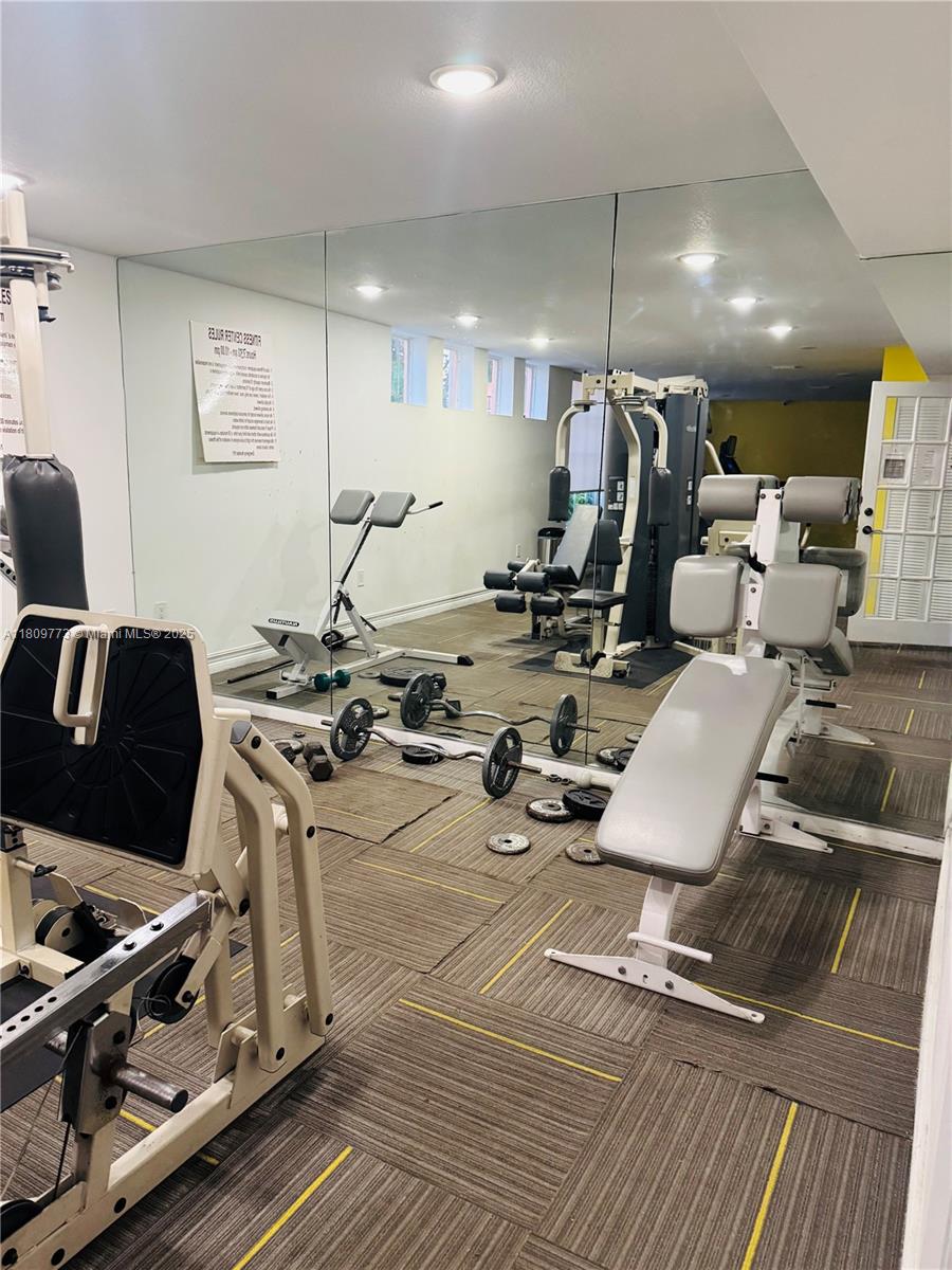 MEDITERRANEAN VILLAS COND - Residential