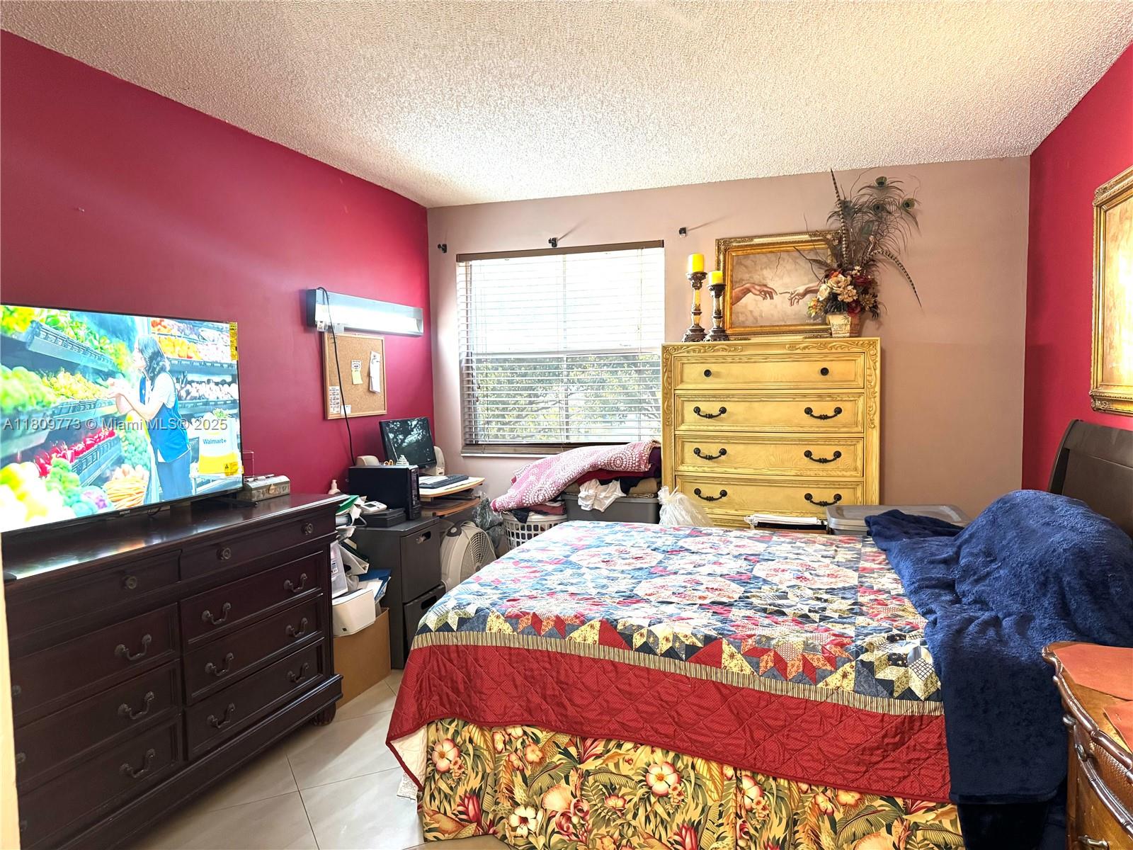 MEDITERRANEAN VILLAS COND - Residential