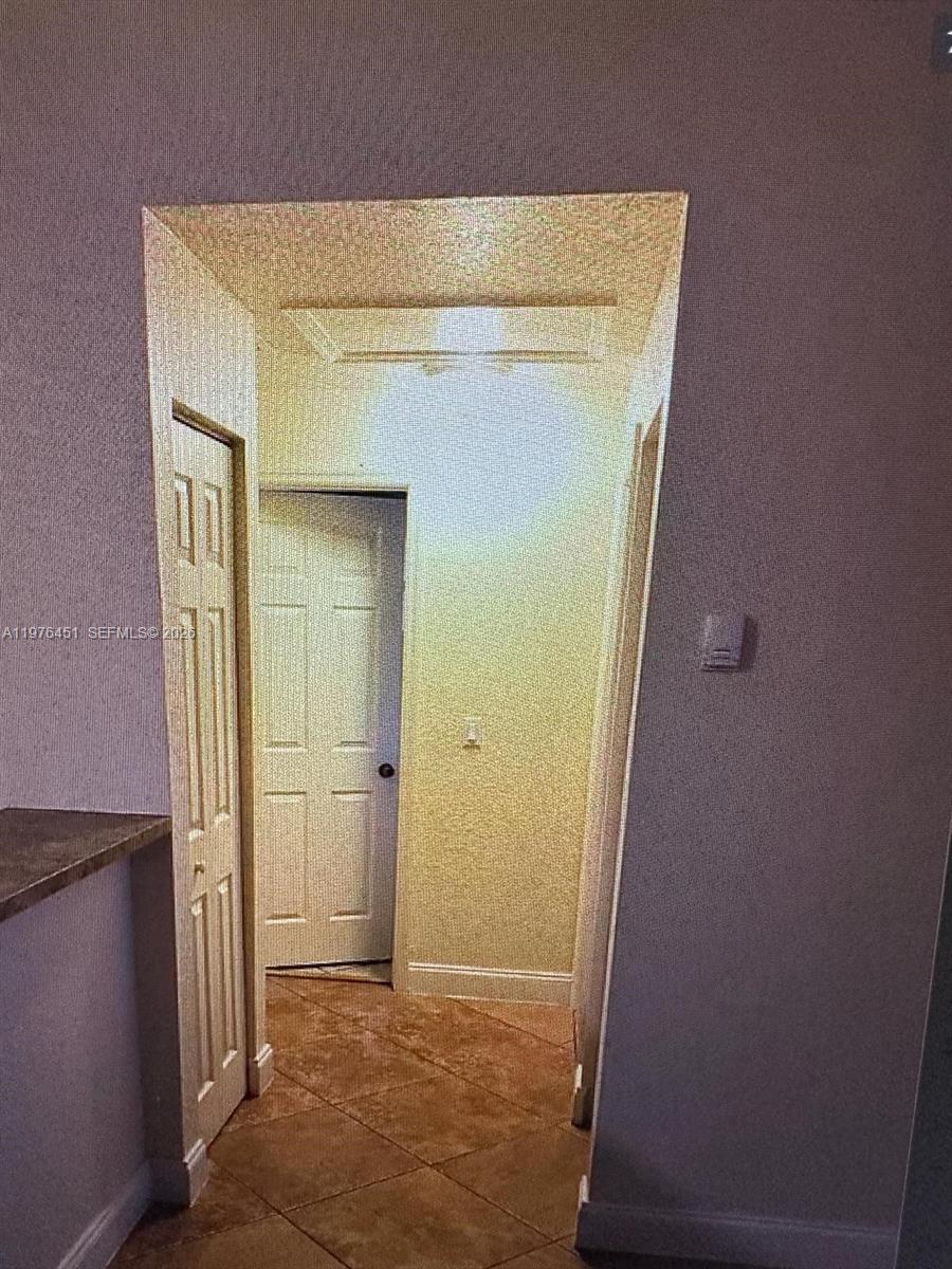 PALM GARDEN PARK - Residential Lease