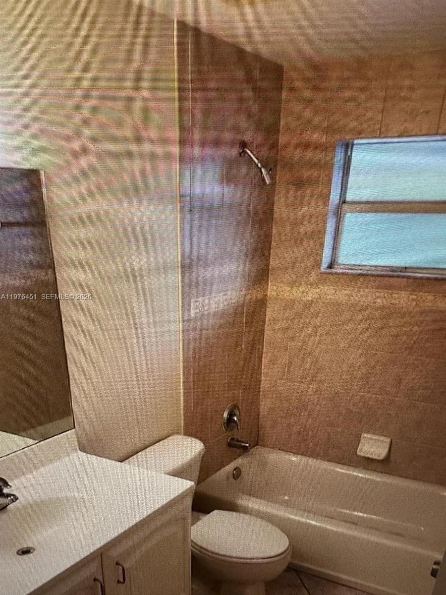 PALM GARDEN PARK - Residential Lease