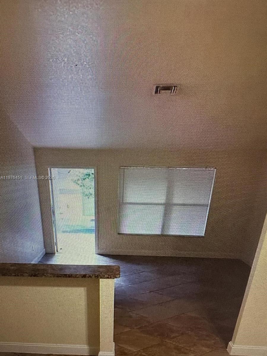 PALM GARDEN PARK - Residential Lease