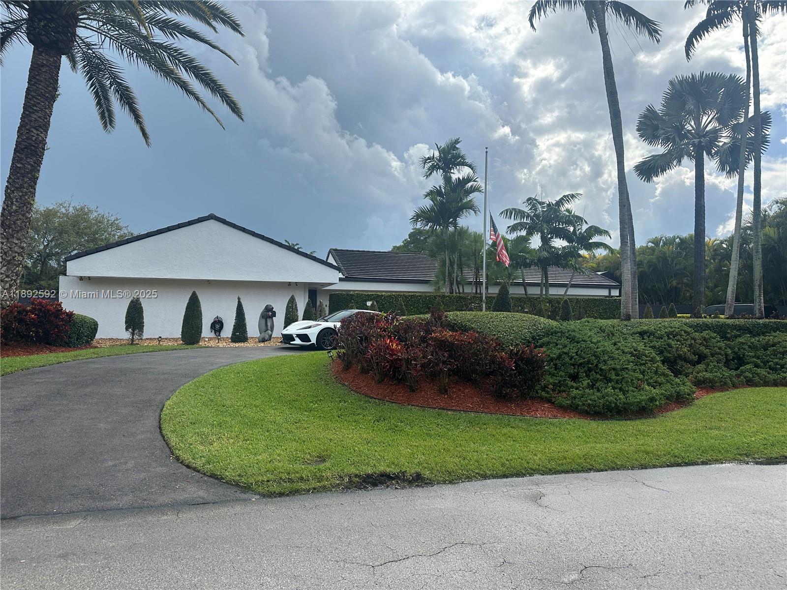 BRIARWOOD ESTATES - Residential