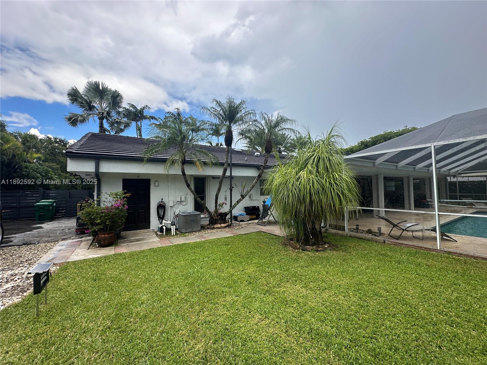 BRIARWOOD ESTATES - Residential