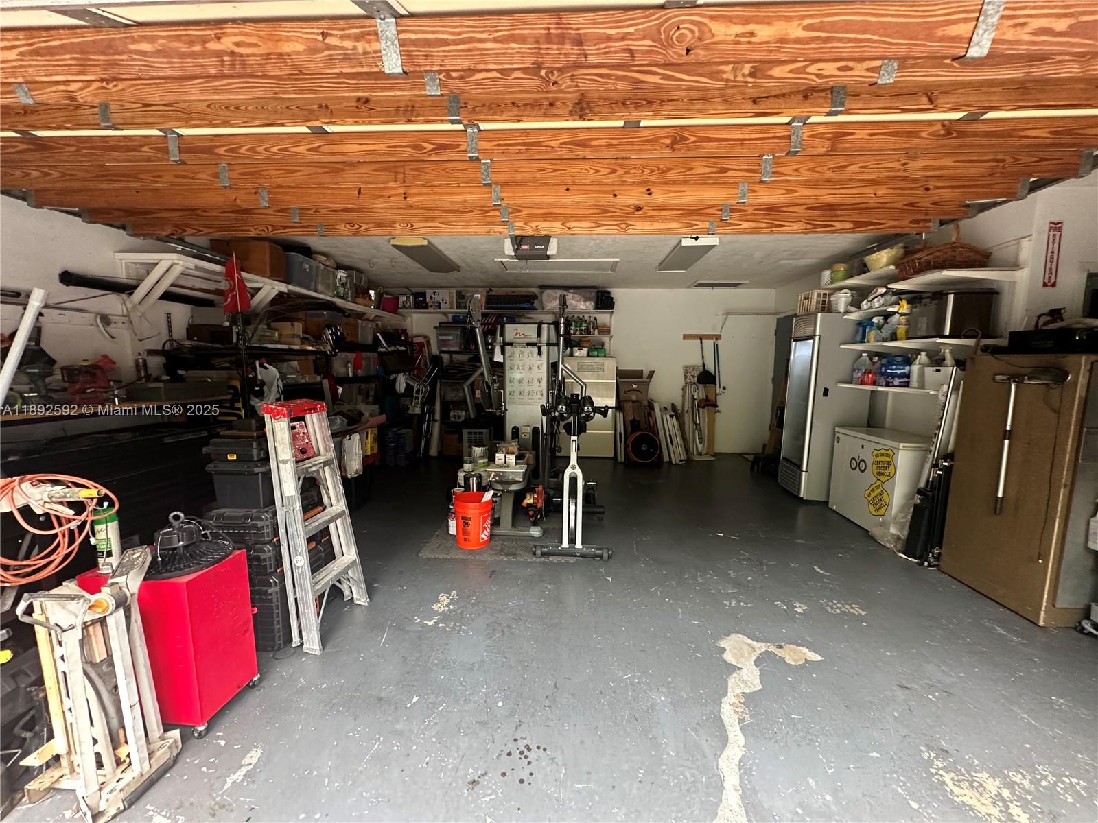 BRIARWOOD ESTATES - Residential