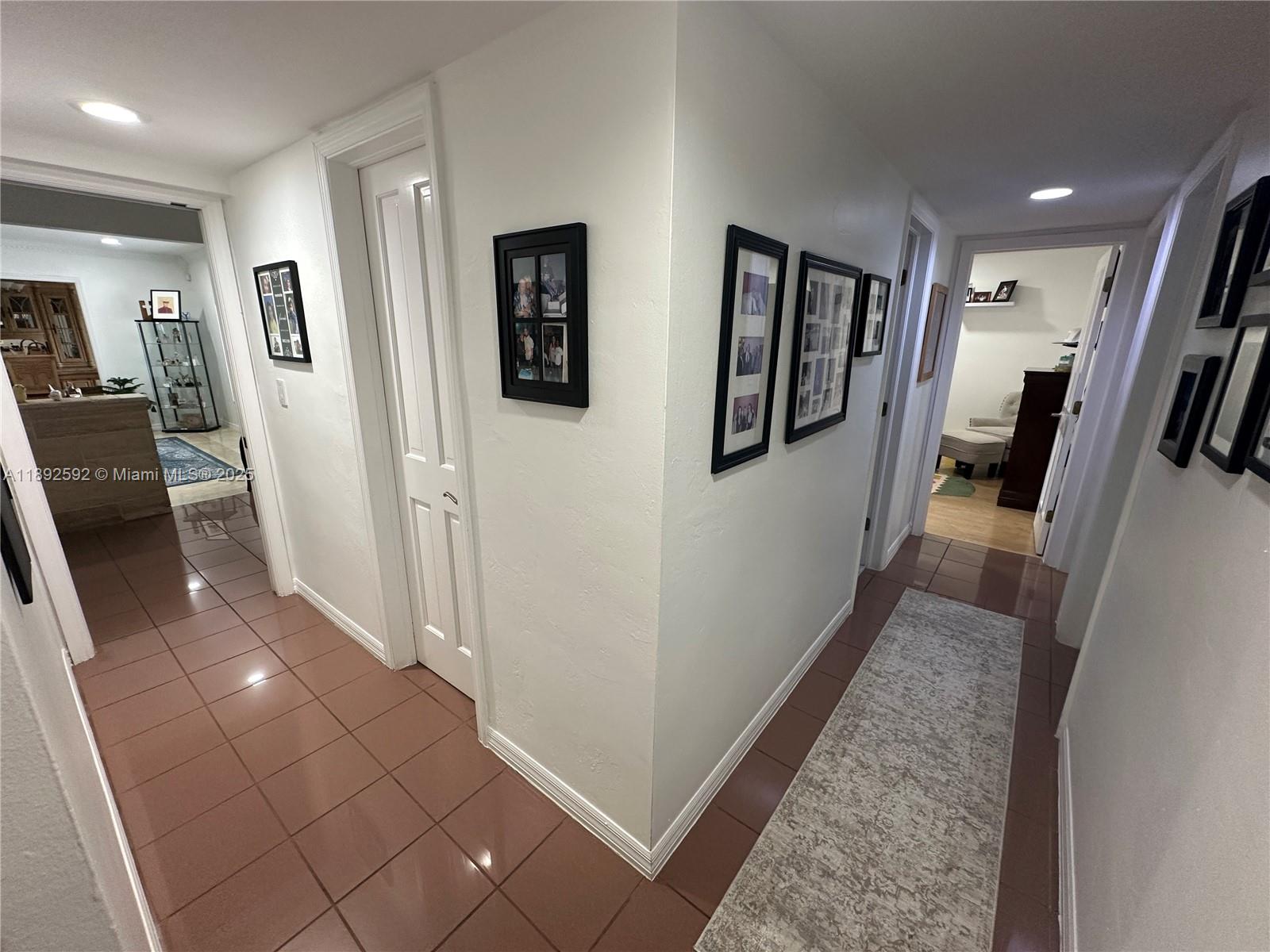 BRIARWOOD ESTATES - Residential